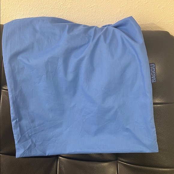 Baggu Recycled Leather Shoulder Bag - Picture 8 of 8